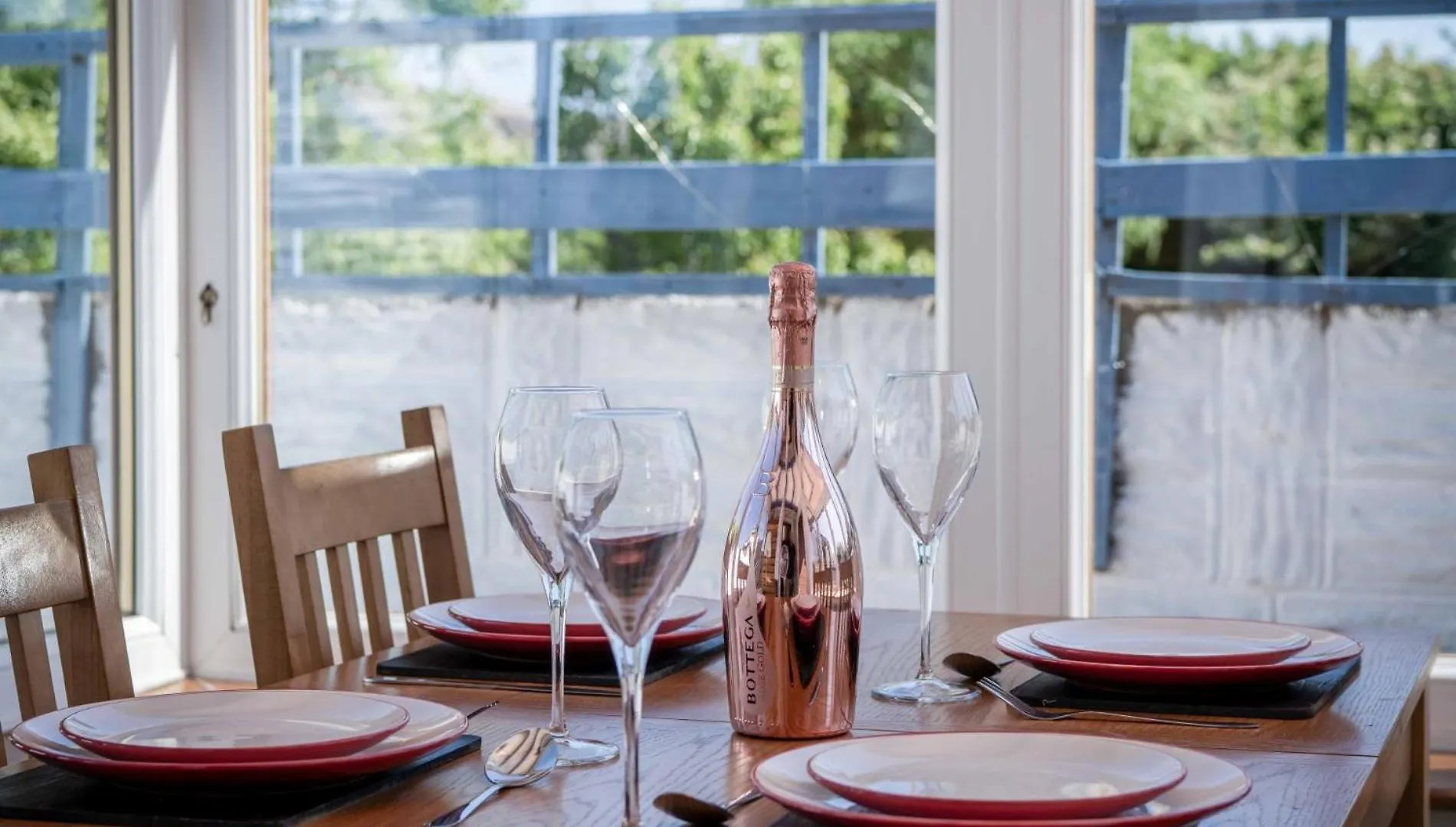 Cosy Cottage - 2 Bedroom Cottage - Mumbles Swansea