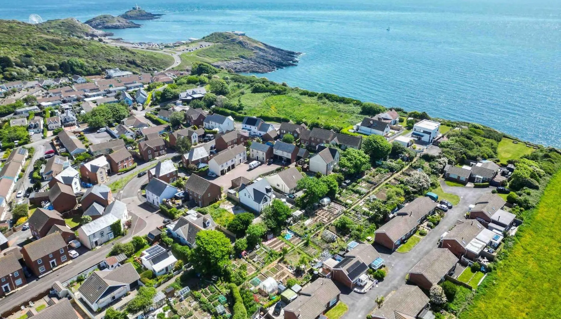 Cosy Cottage - 2 Bedroom Cottage - Mumbles Swansea 0*,  United Kingdom